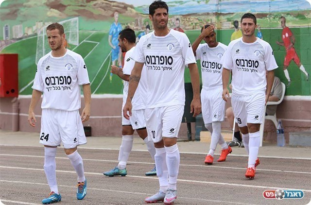 האיש של טבריה. שלום עקיבא (עודד חסין)